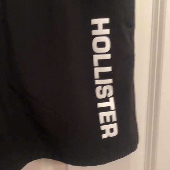 Men’s Hollister swim trunk - Picture 2 of 7